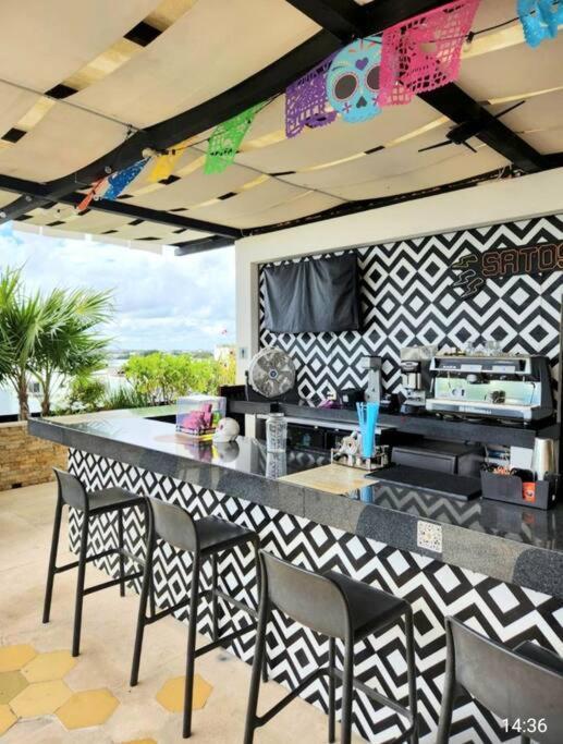 Stunning 1 Bdrm Condo Gym-Pool 10 Min To The Beach & Quinta Av Playa del Carmen Bagian luar foto